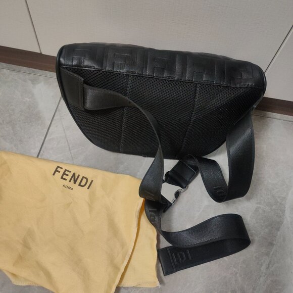 Fendi Black Embossed Waist Bag - Picture 3 of 12